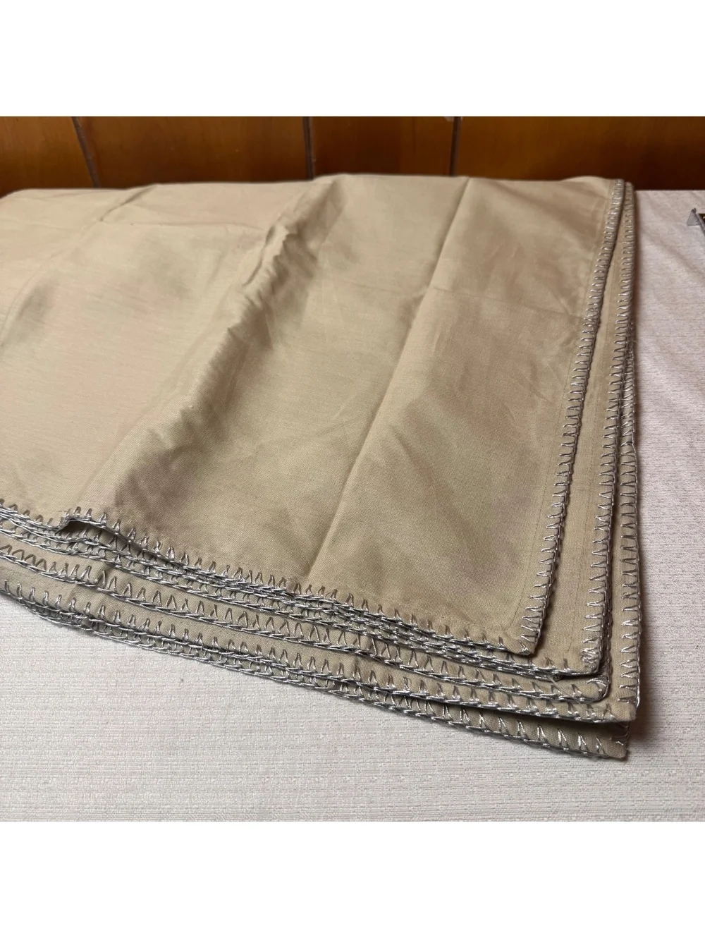 Set of 4 Beige Cotton Napkins with Silver Metallic Whipstitch Trim